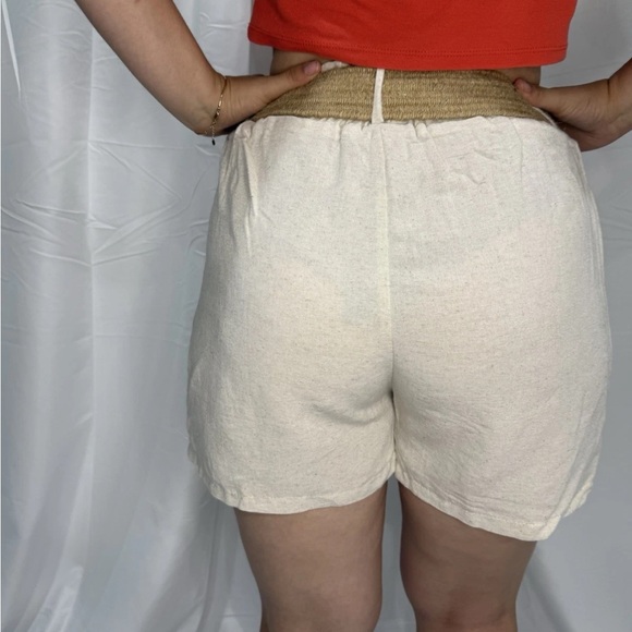 Fast Perry Beige High-Waisted Shorts with Braided Belt – Size XL, Made in Turkey - Picture 5 of 6